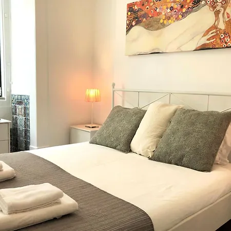 Apartamento Sj1de - Two Connected In The Heart Of Baixa-rossio With Ac - Sleeps Up To 12 Guests! Lisboa