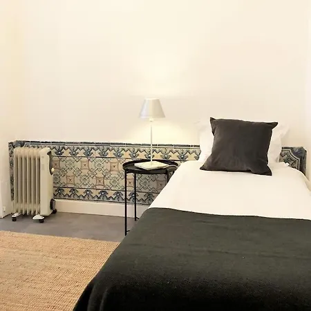 Sj1d+e Heart Of Baixa New A/c Spacious 2 Apts 5br2ba Lägenhet Lisboa