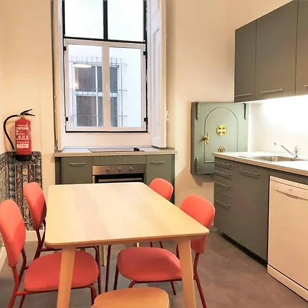 Sj1d+e Heart Of Baixa New A/c Spacious 2 Apts 5br2ba * Лісабон