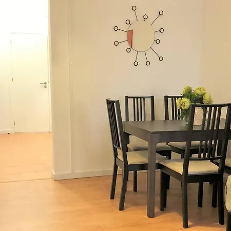 Апартаменти Sj1d+e Heart Of Baixa New A/c Spacious 2 Apts 5br2ba Лісабон