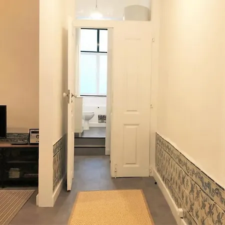 Sj1d+e Heart Of Baixa New A/c Spacious 2 Apts 5br2ba * Лісабон