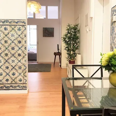 Апартаменти Sj1d+e Heart Of Baixa New A/c Spacious 2 Apts 5br2ba *