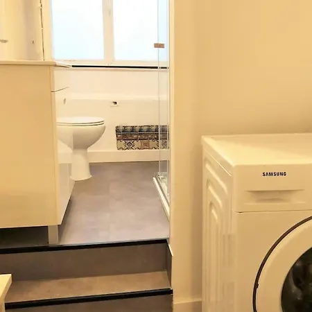 Апартаменти Sj1d+e Heart Of Baixa New A/c Spacious 2 Apts 5br2ba