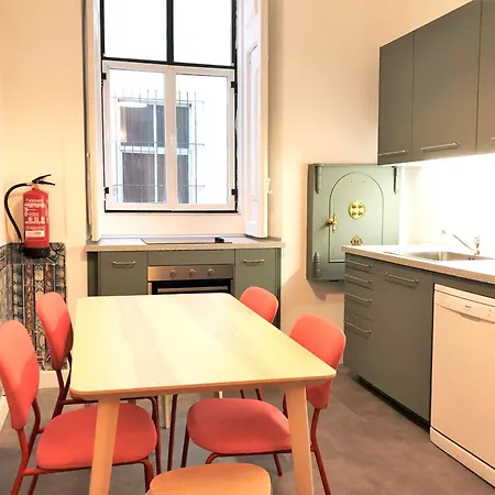 Sj1d+e Heart Of Baixa New A/c Spacious 2 Apts 5br2ba