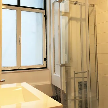 Sj1d+e Heart Of Baixa New A/c Spacious 2 Apts 5br2ba