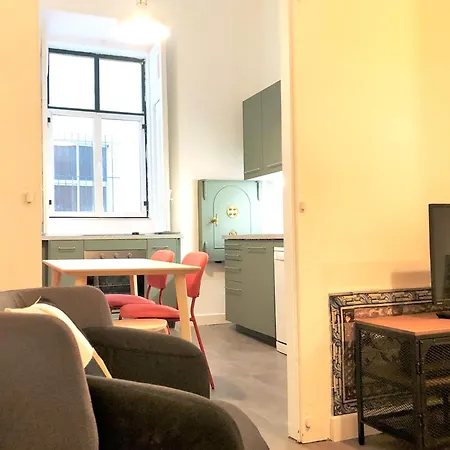 Sj1d+e Heart Of Baixa New A/c Spacious 2 Apts 5br2ba * Лісабон