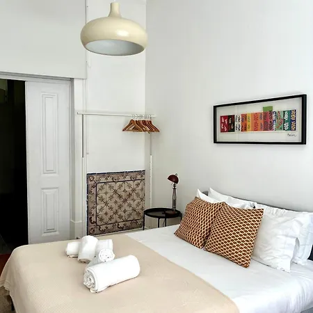 Appartamento Sj1de - Two Connected In The Heart Of Baixa-rossio With Ac - Sleeps Up To 12 Guests!