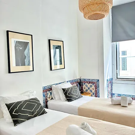 Sj1de - Two Connected In The Heart Of Baixa-rossio With Ac - Sleeps Up To 12 Guests! Lisbona